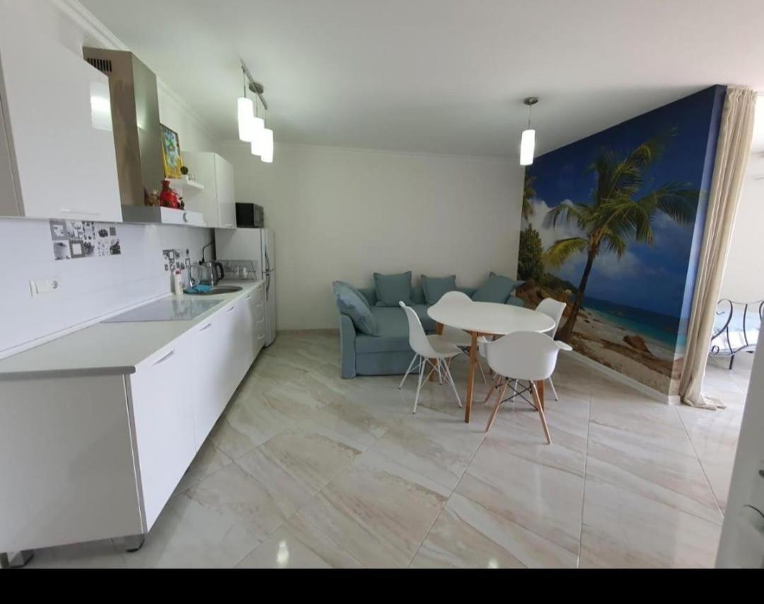 Paradise Apartment Batumi Zewnętrze zdjęcie